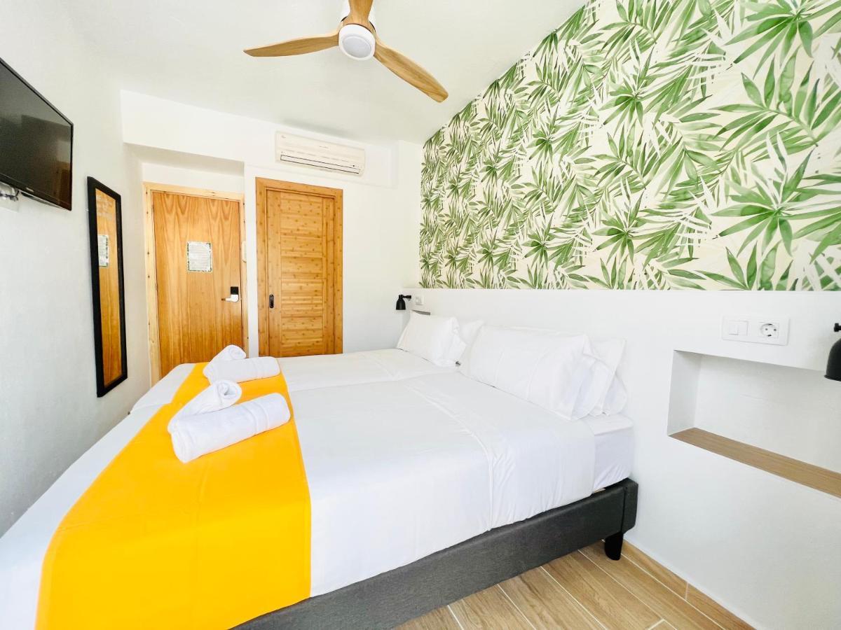 Nanit Rooms Ibiza Hostal Санта-Эулалия-дель-Рио Экстерьер фото