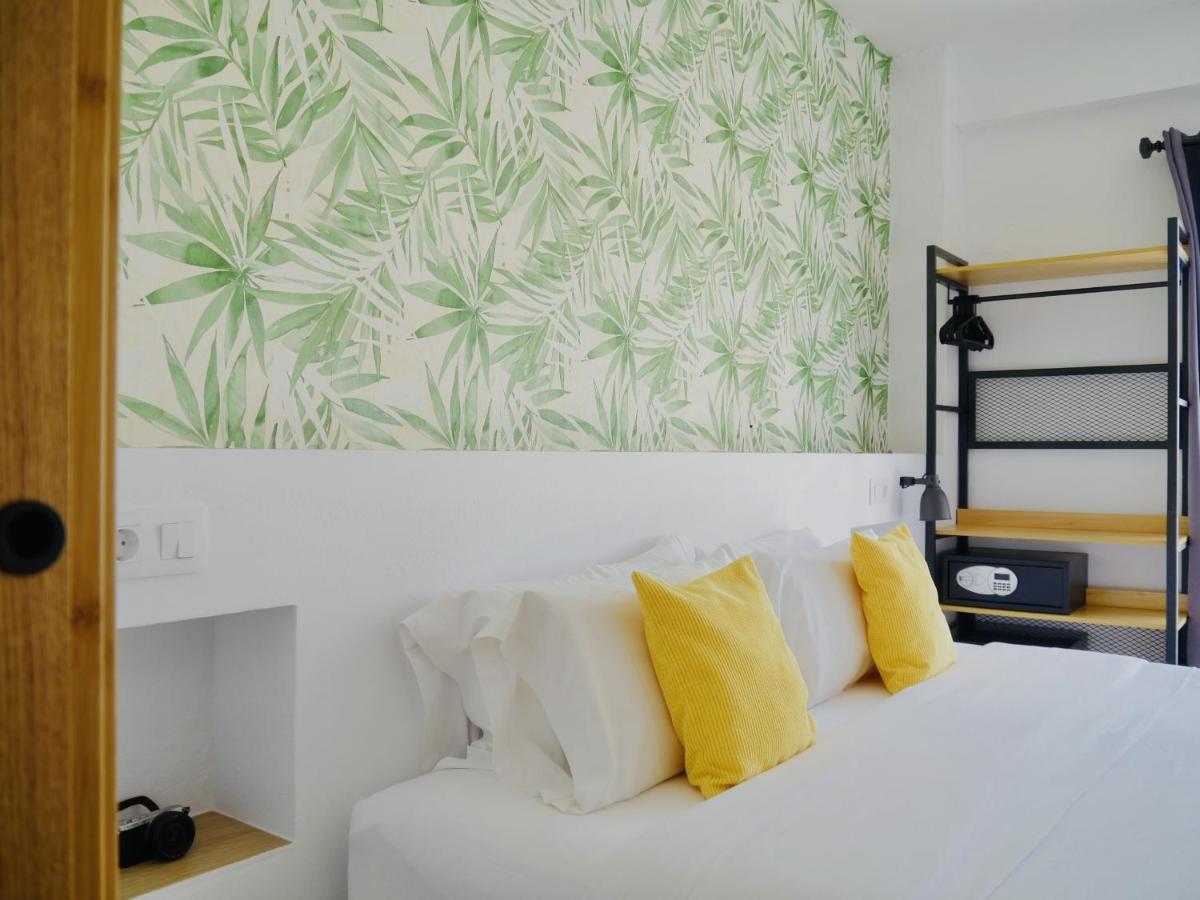 Nanit Rooms Ibiza Hostal Санта-Эулалия-дель-Рио Экстерьер фото